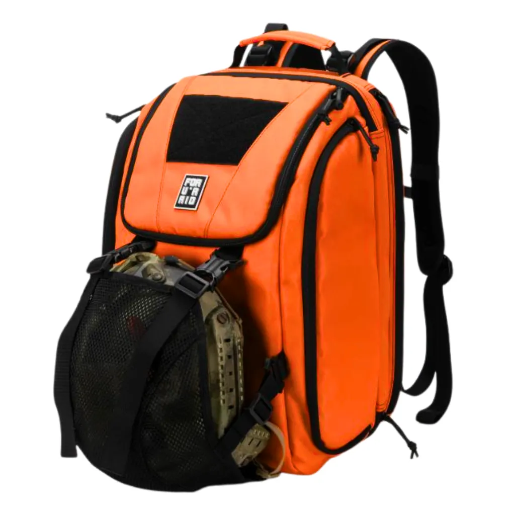 תיק מחלץ אישי כתום עם קסדה.webp