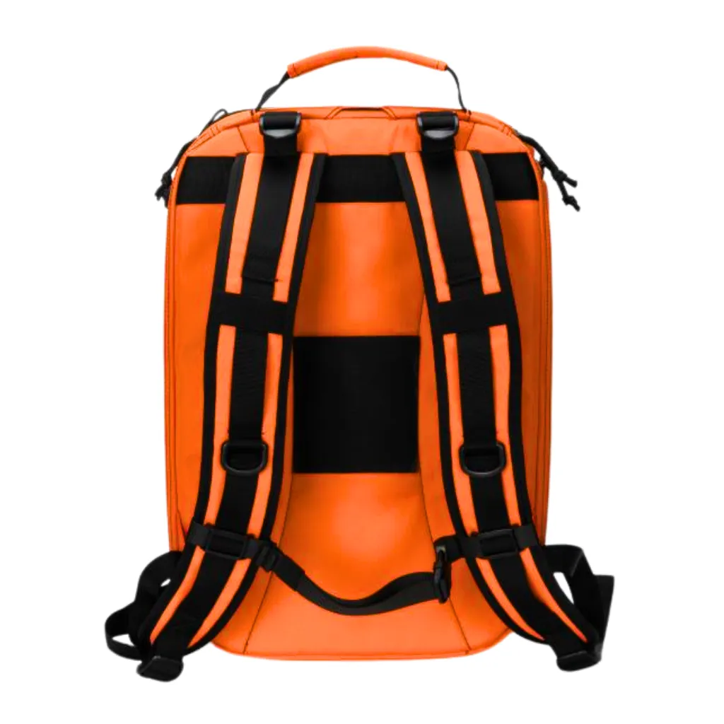 תיק מחלץ אישי כתום אחורי.webp